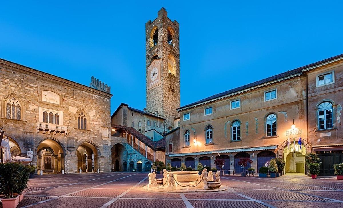 Smart Gold Apartment Luxury Central Bergamo Exterior photo